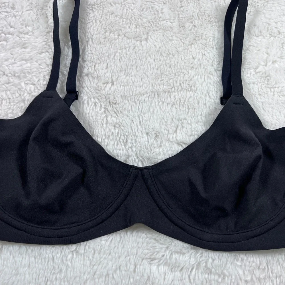 SKIMS Fits Everybody Unlined Underwire Bra Onyx Black Size 32D RN 158973 NWOT